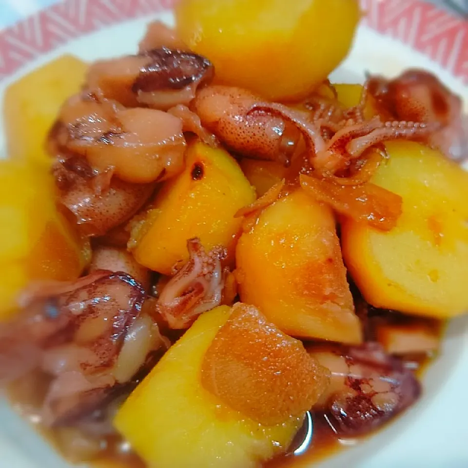 ひいかとじゃがいもの煮物～♪♪|砂糖味屋キッチンさん