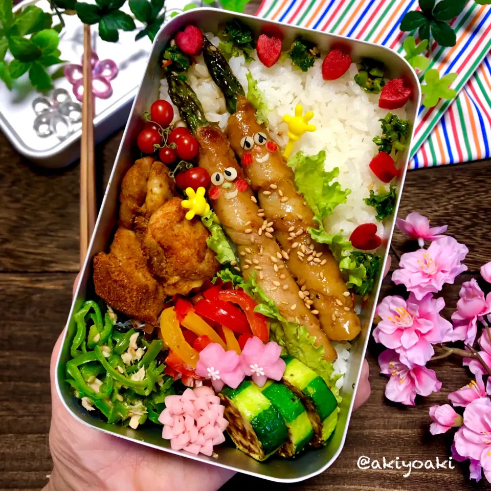 Snapdishの料理写真:アスパラ肉巻き弁当|Akiyoෆ¨̮⑅さん