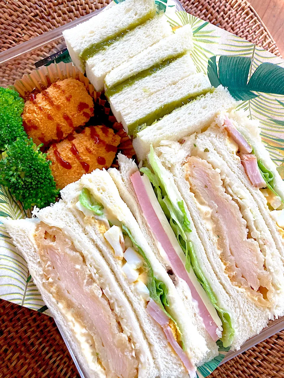 JC3 卒業遠足弁当😋🥪🌸💕✨|アイさん