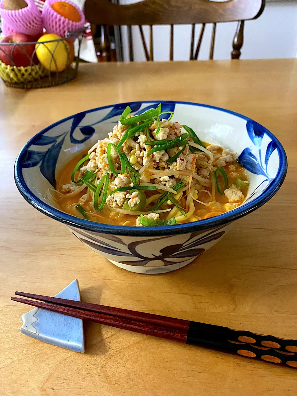 お昼ご飯の坦々麺🍜|しろくまさん