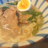 Snapdishの料理写真:手作りチャーシューのラーメン|yokoさん