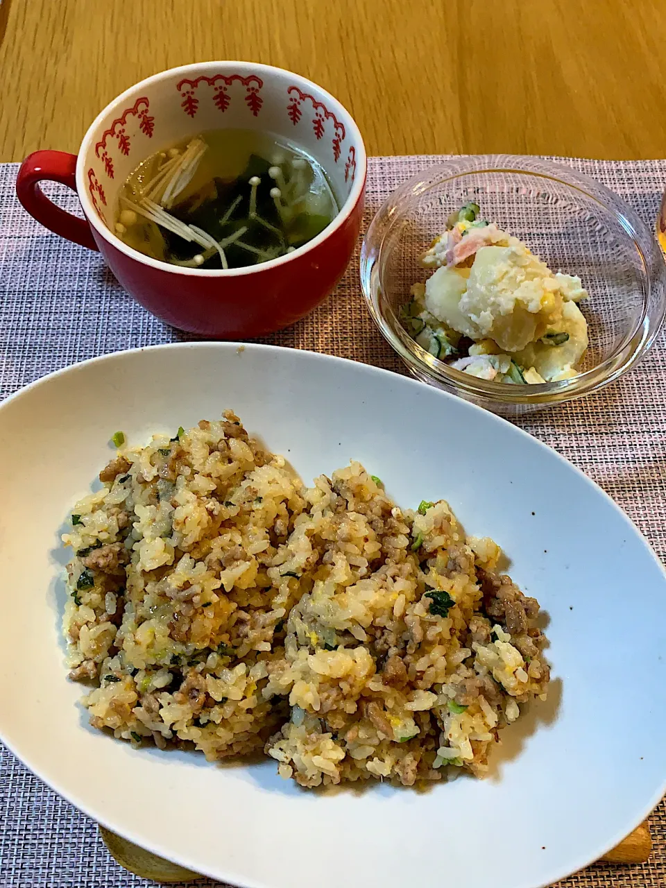 Snapdishの料理写真:豚ひき肉と鰹節のチャーハン|Mikaさん