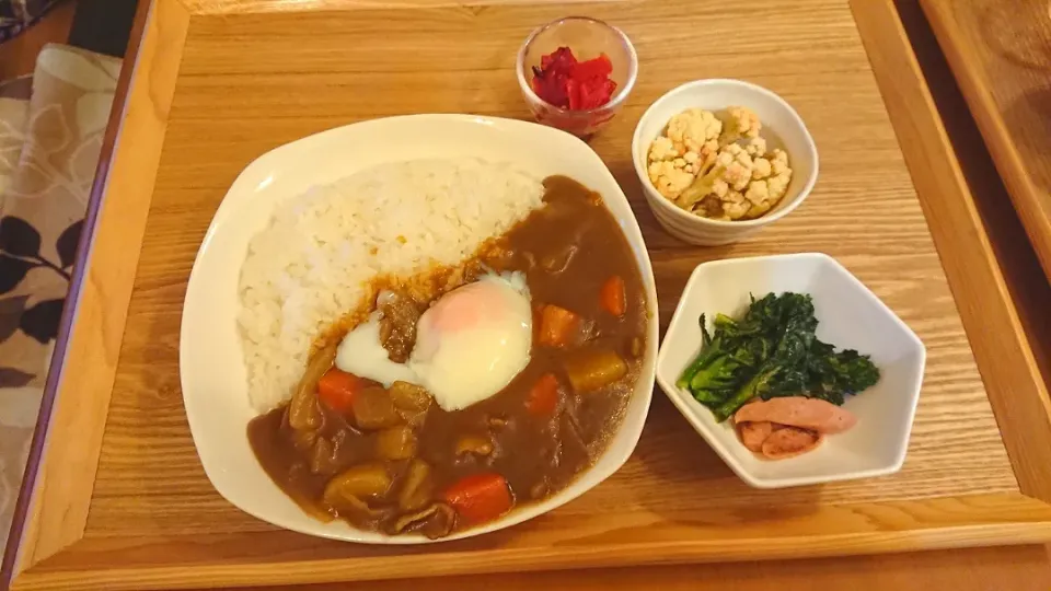 ☆カレーライス
☆茎ブロッコリーとソーセージの炒め物
☆カリフラワーのオーロラソース和え
☆福神漬け|chikakoさん