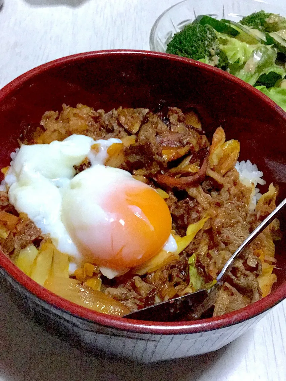 牛キムチ野菜炒め丼〜温玉のせ|Ayaさん