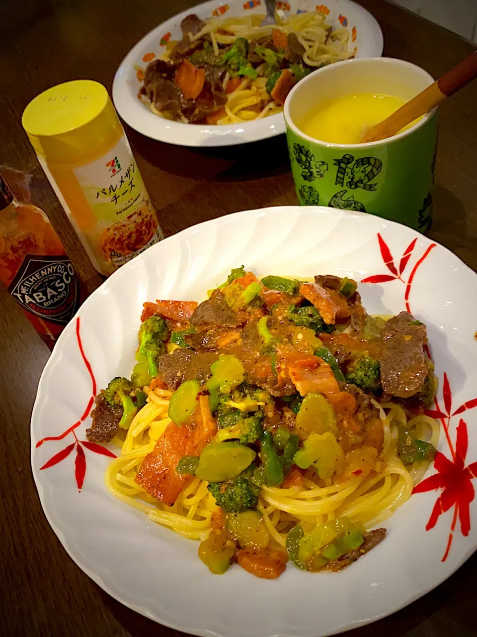 Snapdishの料理写真:牛タンとベーコンのトマトスパゲティ🥓🌳🫑🍅🌶   コーンスープ🌽|ch＊K*∀o(^^*)♪さん