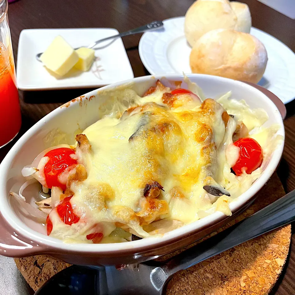 サバ味噌缶のチーズ焼き・手づくりパン|たこみさん