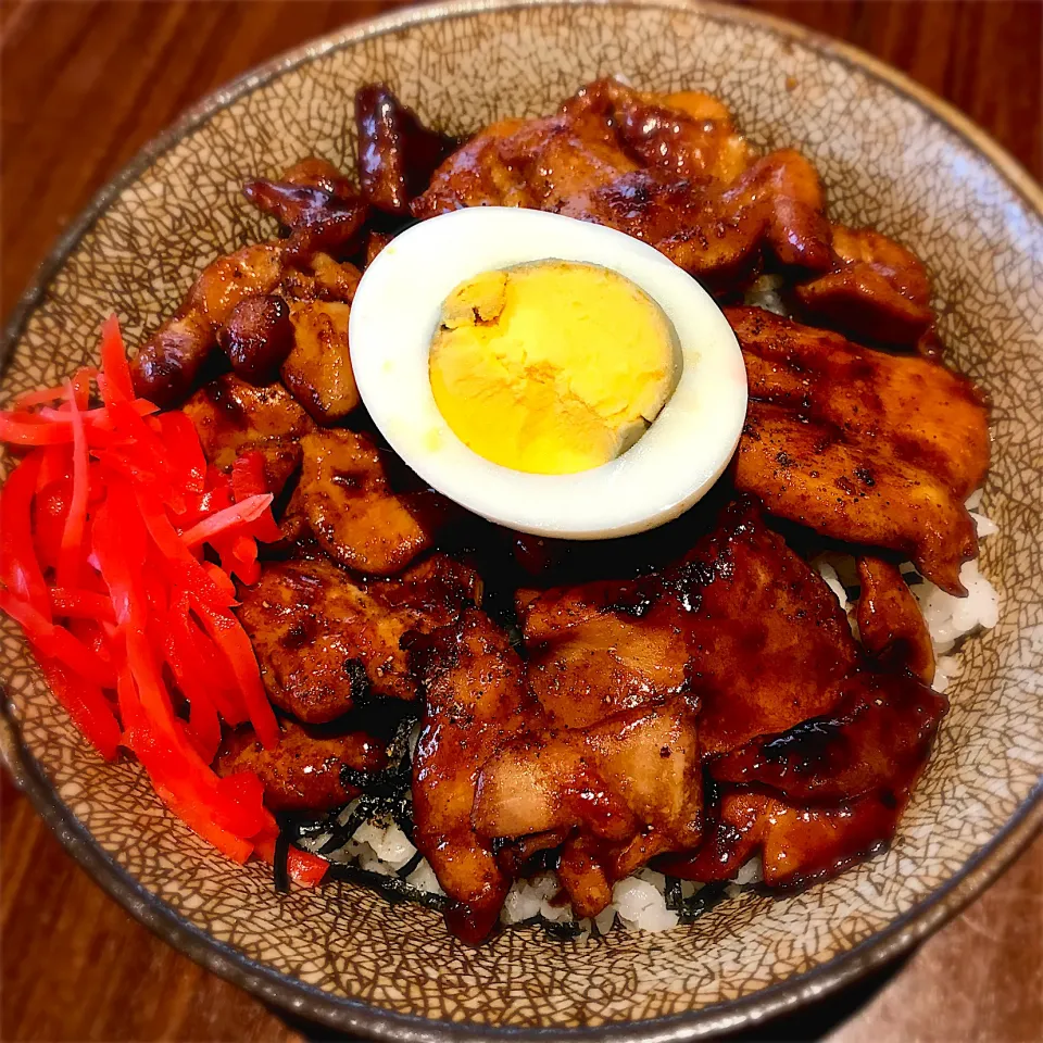 Snapdishの料理写真:鶏きじ焼き丼|deekay71さん