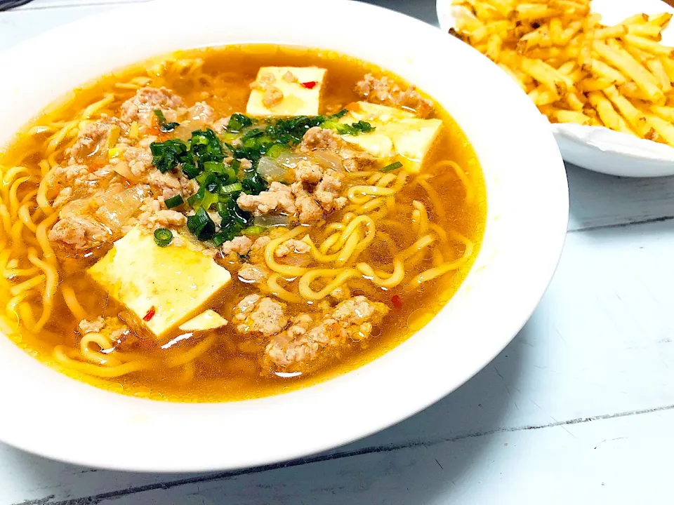 Snapdishの料理写真:麻婆ラーメン|ゆっきー♪さん