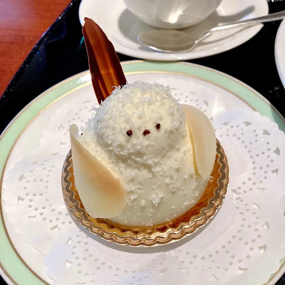 京王プラザホテル🏨ケーキショップのシマエナガケーキ♡|Happy suzumeさん