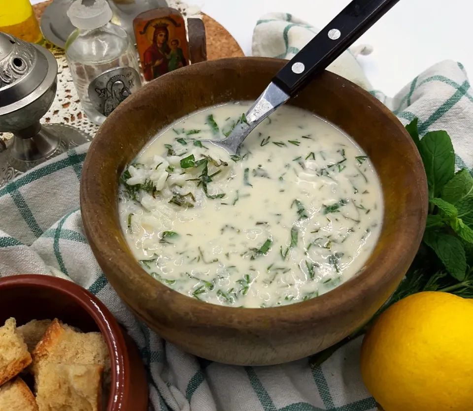 tahini soup with mint and dill|Στελλα Καραπετακουさん