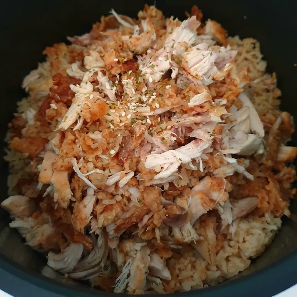 Snapdishの料理写真:envymaqueen's dish KFC Chicken Rice Cooker|envymaqueenさん