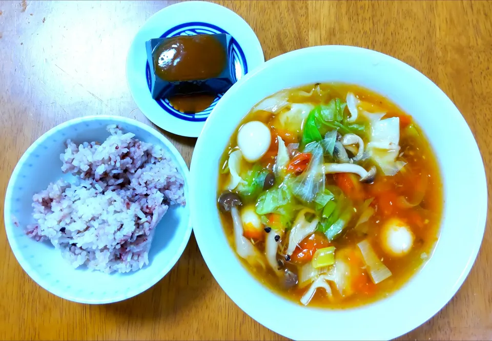 Snapdishの料理写真:３月７日　トマト酸辣湯水餃子　ごま豆腐|いもこ。さん