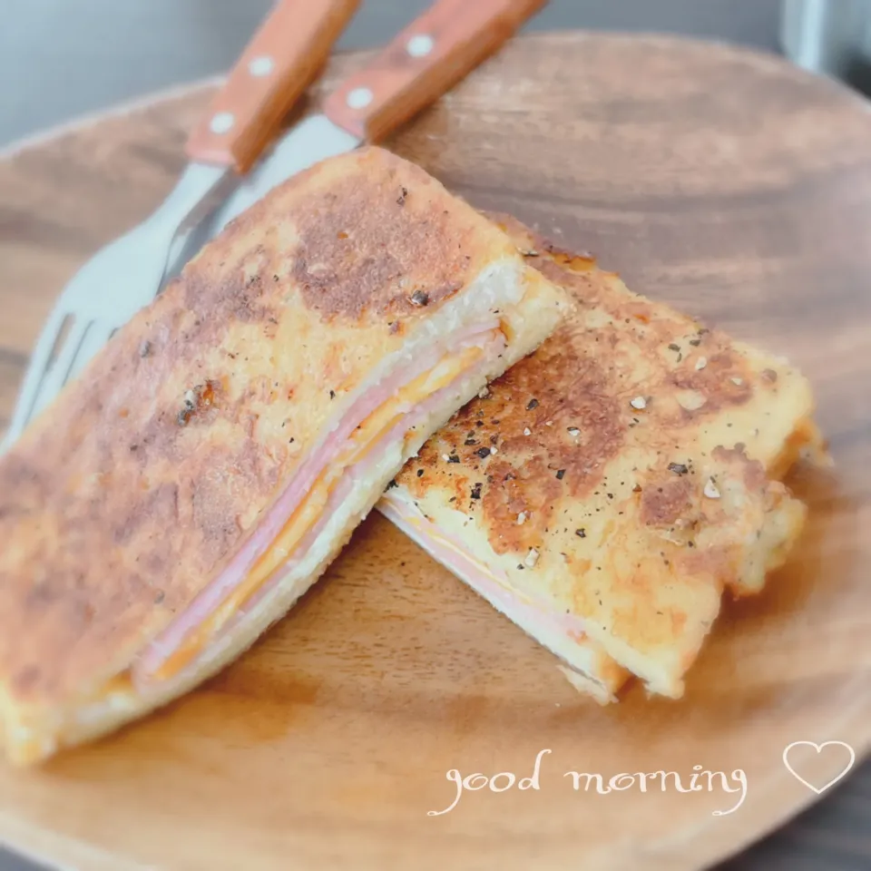 に志かわの食パンでフレンチトースト( ˶ˆ꒳ˆ˵ )♡|antiqueさん