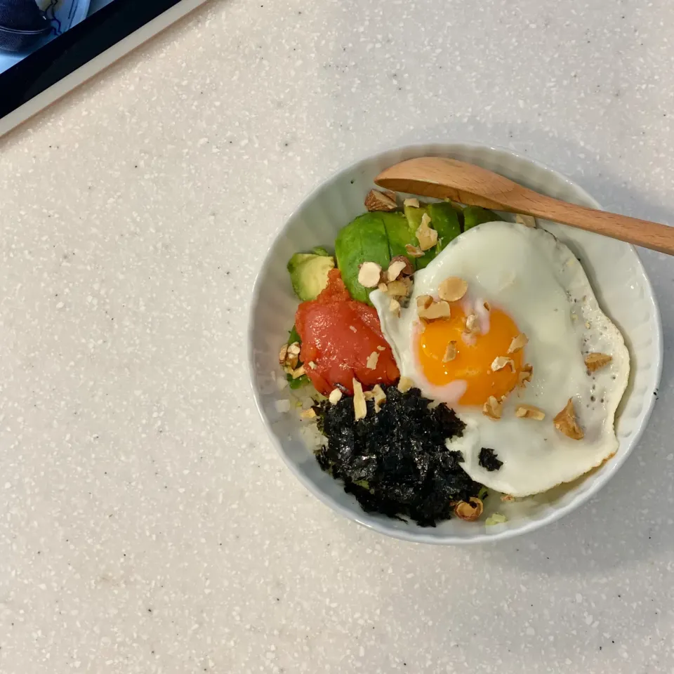 めんたいアボカド丼|陽菜さん