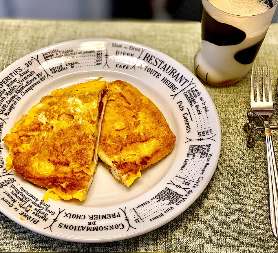 Snapdishの料理写真:フレンチトースト風油揚げ＆豆乳|にゃあ（芸名）さん