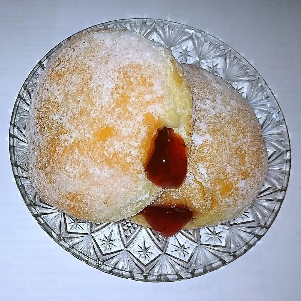 Snapdishの料理写真:bomboloni strawberry jam|Muhamad Rizkiさん