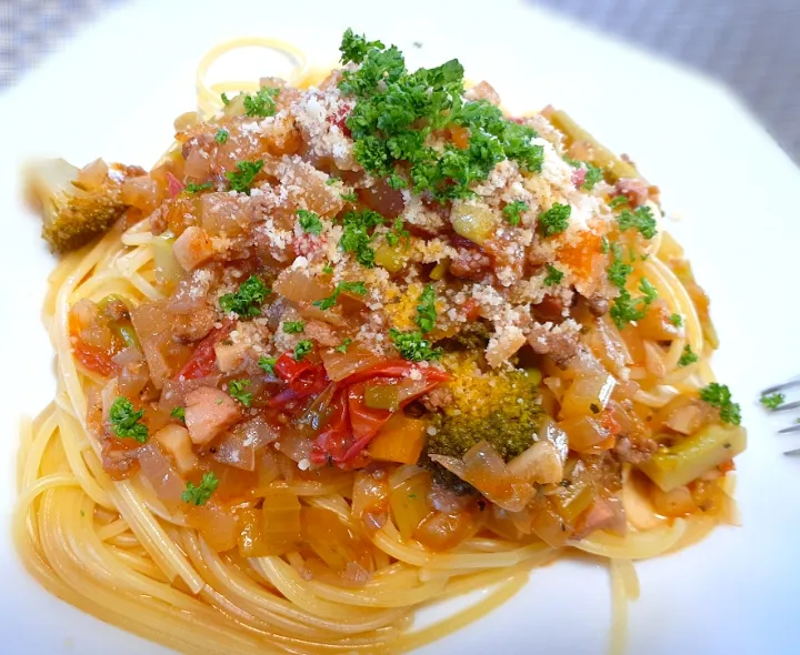 Snapdishの料理写真:ミネストローネ🍅リメイク
　　パスタ🍝|びせんさん