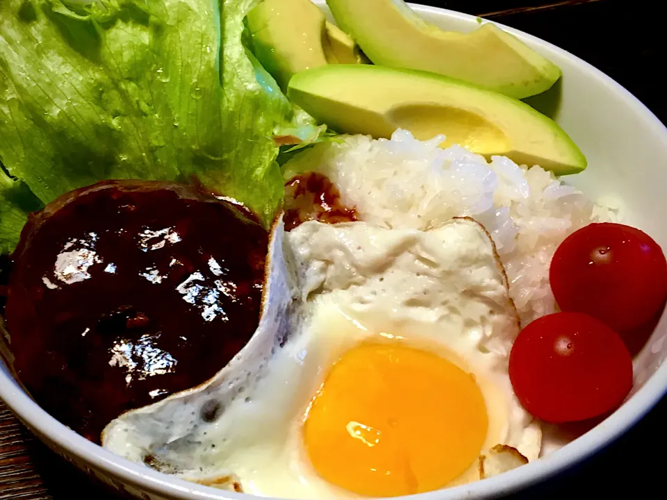 Snapdishの料理写真:初めての＂ロコモコ丼＂|mottomoさん