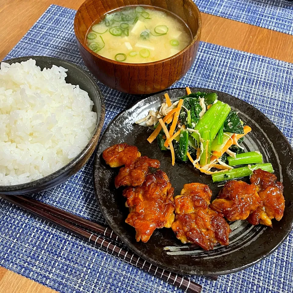 豚こまカルビ
蒸し鶏とほうれん草の胡麻和え|毎日ご飯さん