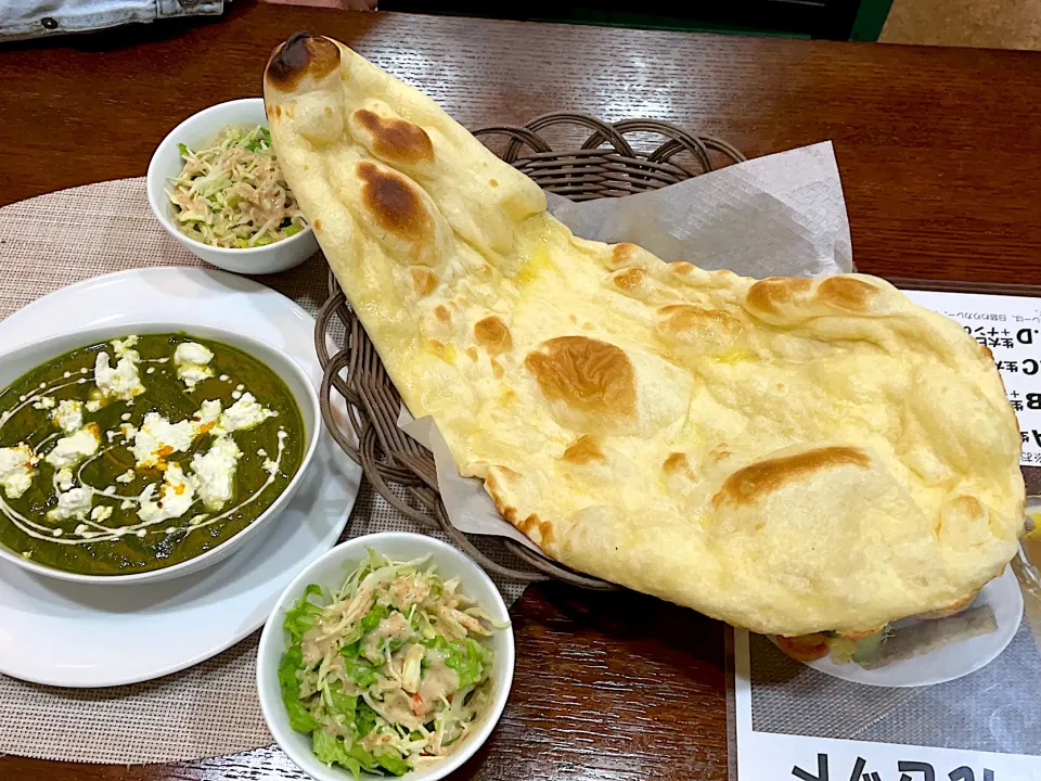 ほうれん草カレー♪ナンで晩ごはん~(^^)❤︎|いつくしみちゃんさん