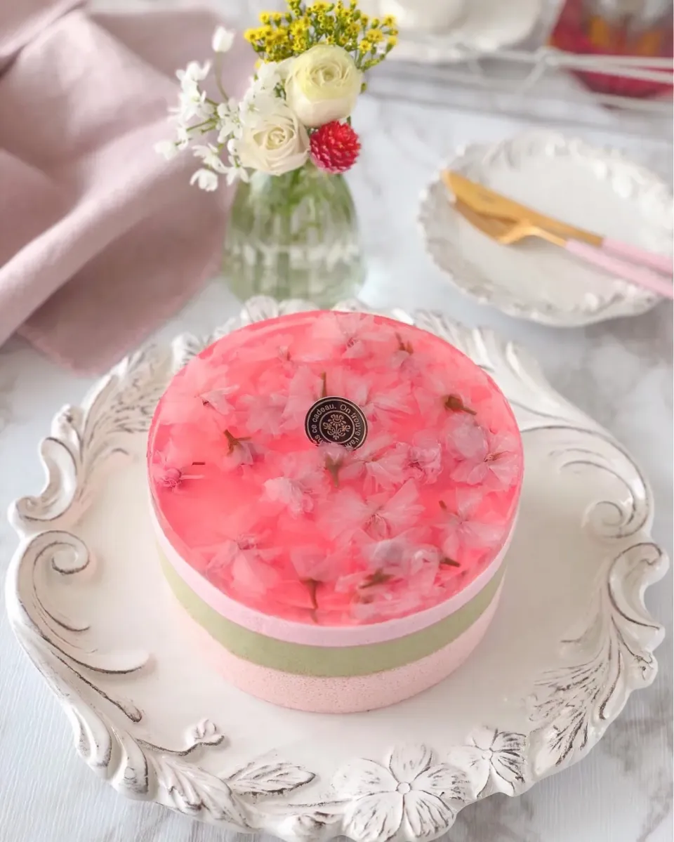 桜&抹茶ムースケーキ🌸|もえさん