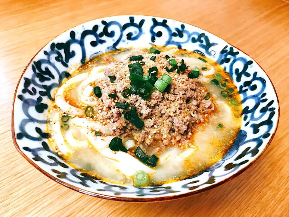 うどん担々麺|虹色さん