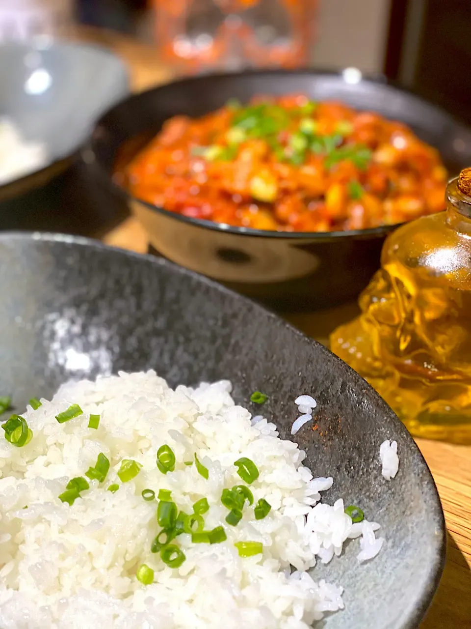 Do you like Chilli 
#dinner Hot 🥵 Very Hot Mixed Bean Vegetable Chilli  & Boiled Rice 
#hot #chilli #vegetables #chefemanuel #ilovcooking|Emanuel Hayashiさん