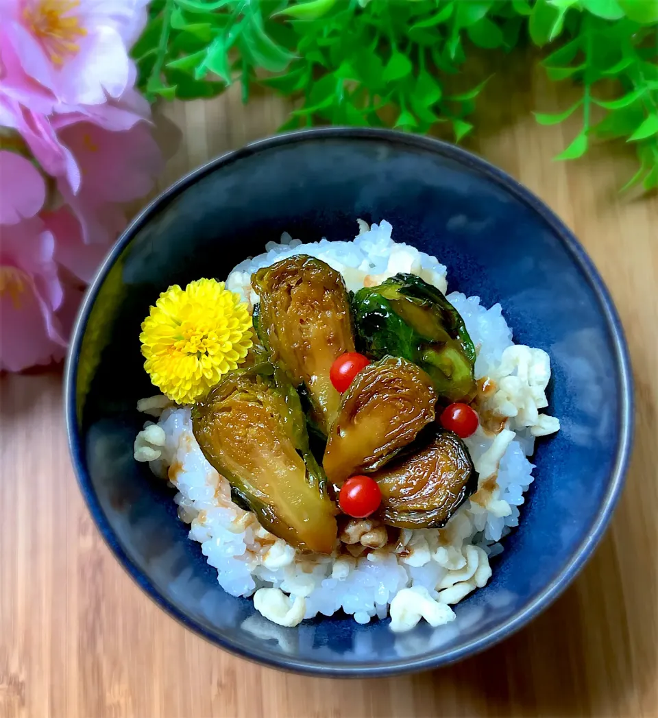 芽キャベツのたぬき丼|9421beruさん