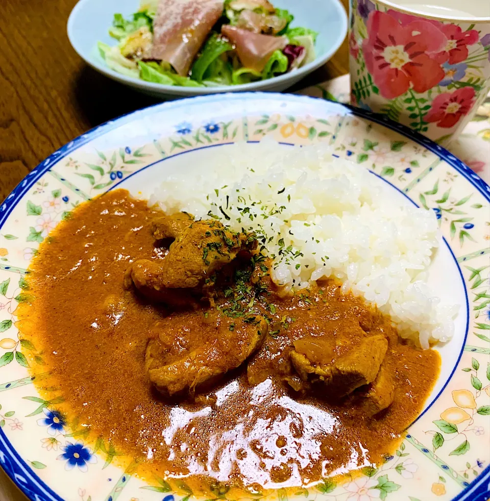 Snapdishの料理写真:忙しい今日の為に、昨日仕込んでおいたバターチキンカレー🍛🐓|ちはるさん