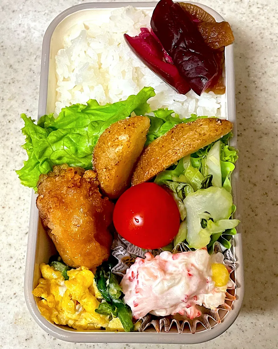 Snapdishの料理写真:鶏の唐揚げ弁当|besさん