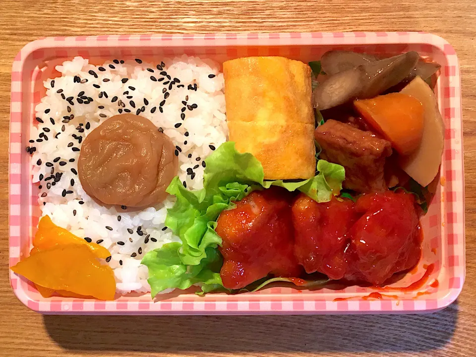 ピリ辛チキン 煮物 チビ弁当|あぐりさん