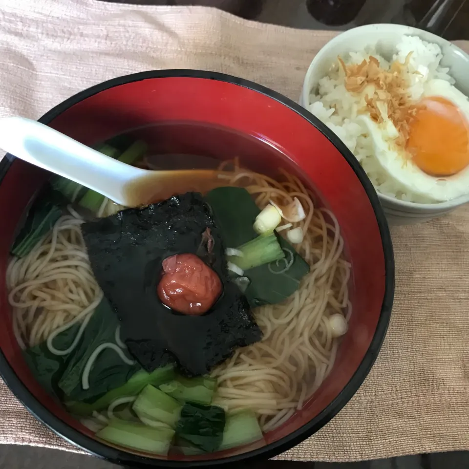 梅そうめんと卵ごはん🍚🥚|純さん