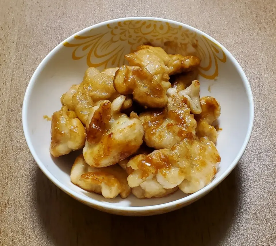 鶏肩小肉の味噌ぽん炒め|ナナさん