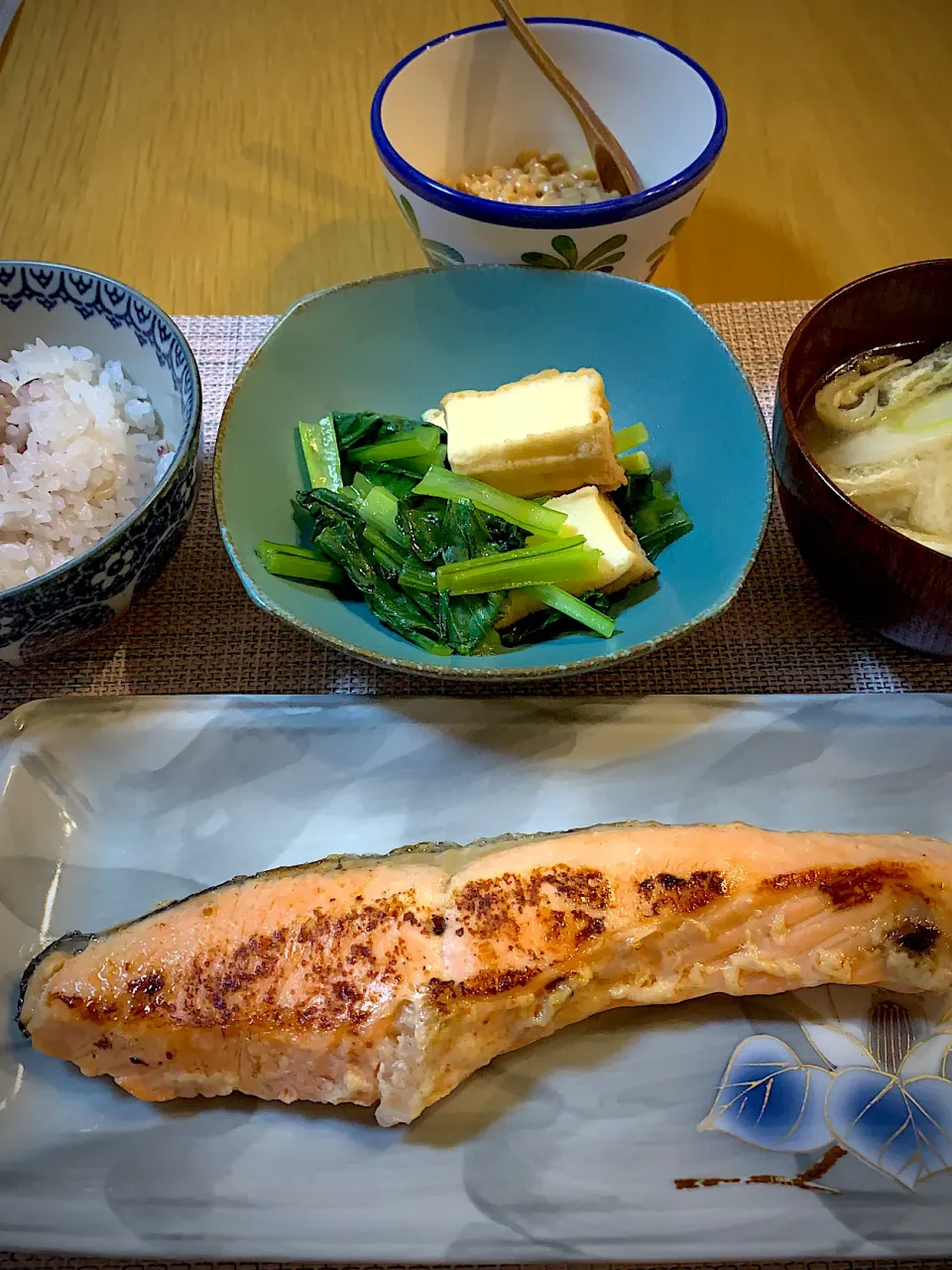 鮭の西京味噌漬けで晩御飯|Mikaさん