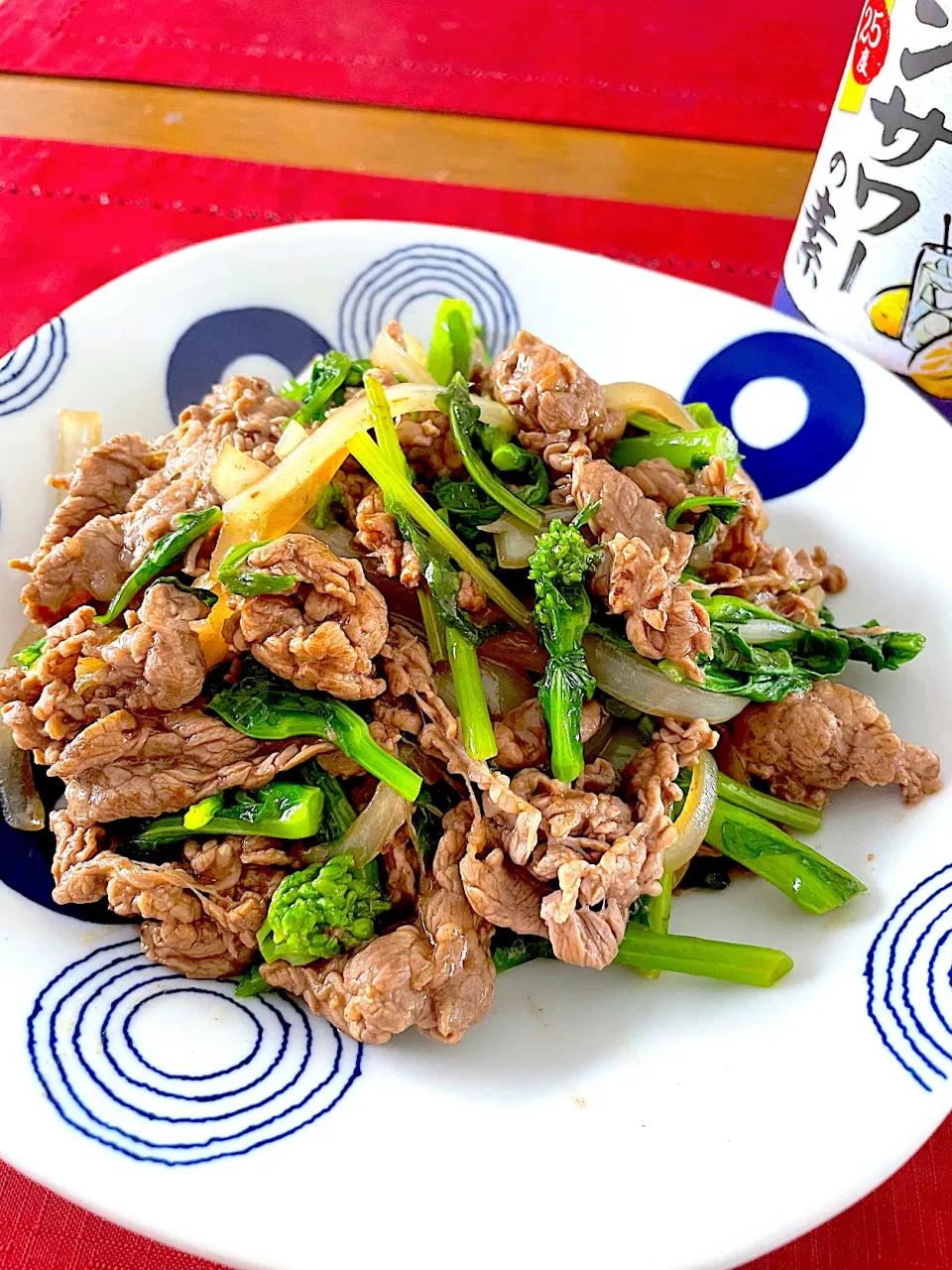 菜の花と牛肉のオイスター炒め🍀|おかちさん