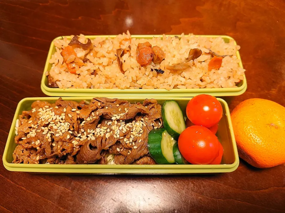 Snapdishの料理写真:牛焼肉弁当|りょーさん