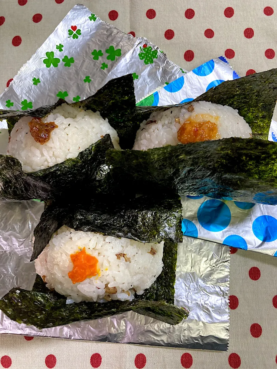 Snapdishの料理写真:3月18日　おむすび弁当🍙|sakuramochiさん