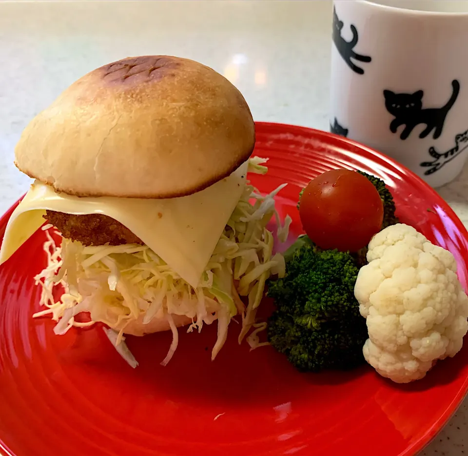 作ったパンで朝ごはん🥣|がおりんさん