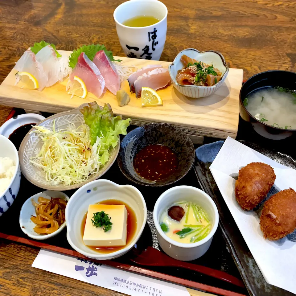 Snapdishの料理写真:刺身盛合せ定食|T. Wonderさん