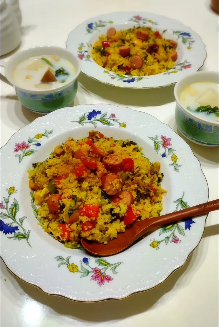 餅入り明太豆乳スープとソーセージのカレー風味クスクス|みったんさん