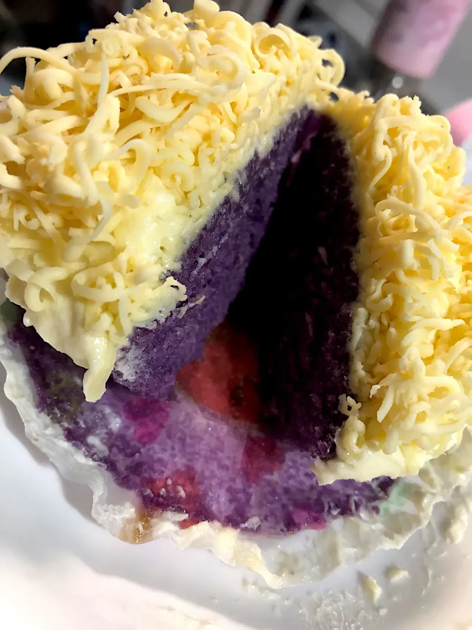 Ube ensaymada cupcake❤️|Germaine Kodairaさん