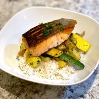 Snapdishの料理写真:Pan seared salmon with sautéed veggies and basmati rice|jeffさん