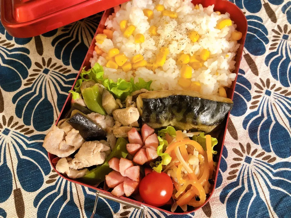 高校生弁当　11-91 鯖の塩焼き、コーンバターご飯|mashaさん