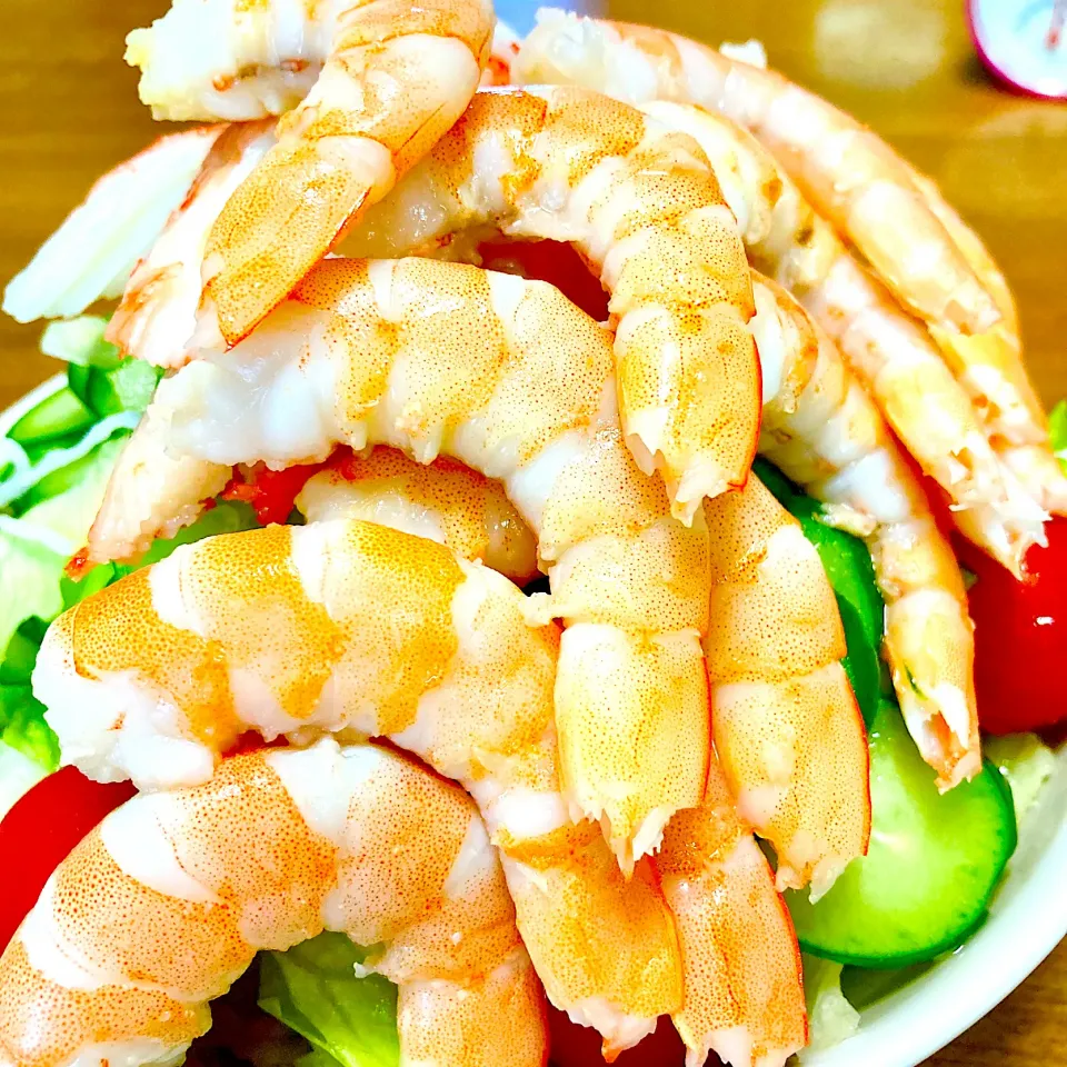 海老サラダ🥗メガ盛り🤩🤩🤩|まいりさん