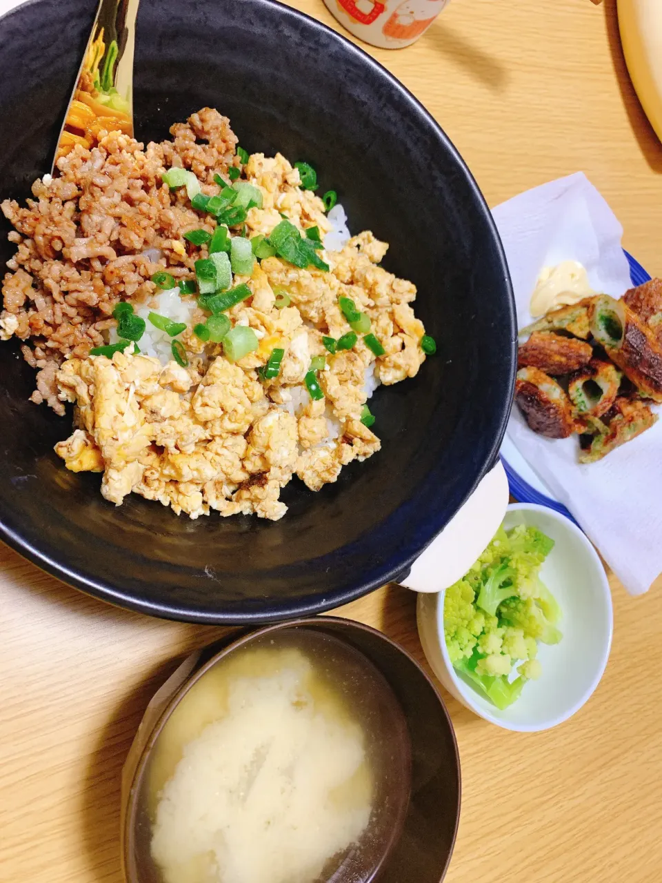 そぼろ丼|あみたんさん