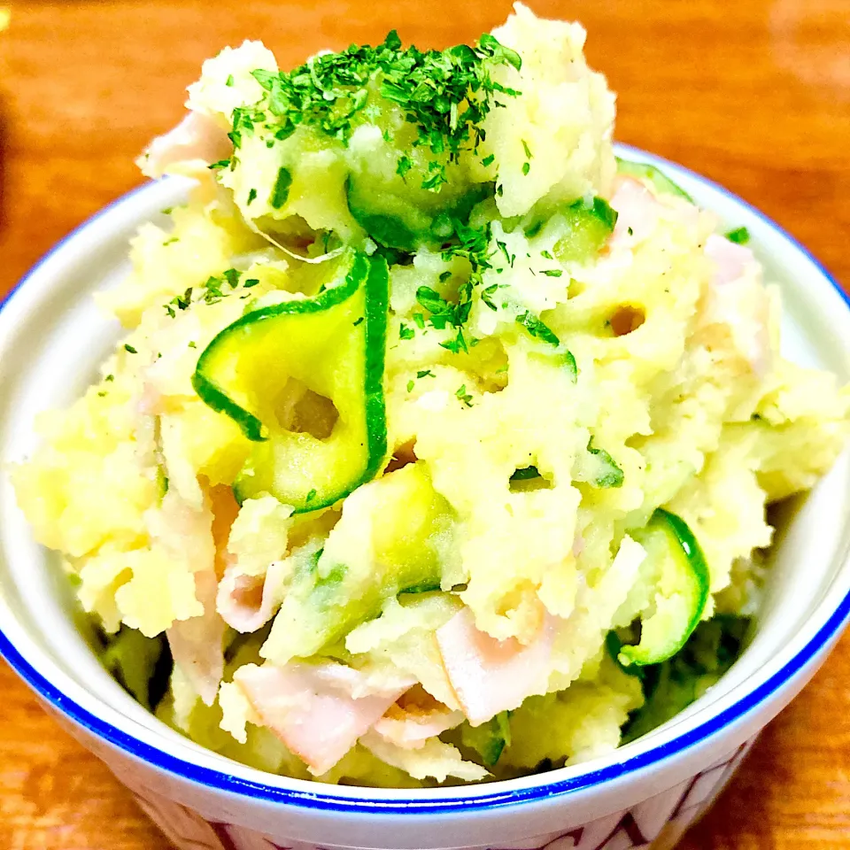 Snapdishの料理写真:ポテトサラダ🥗きたあかりで✨|まいりさん