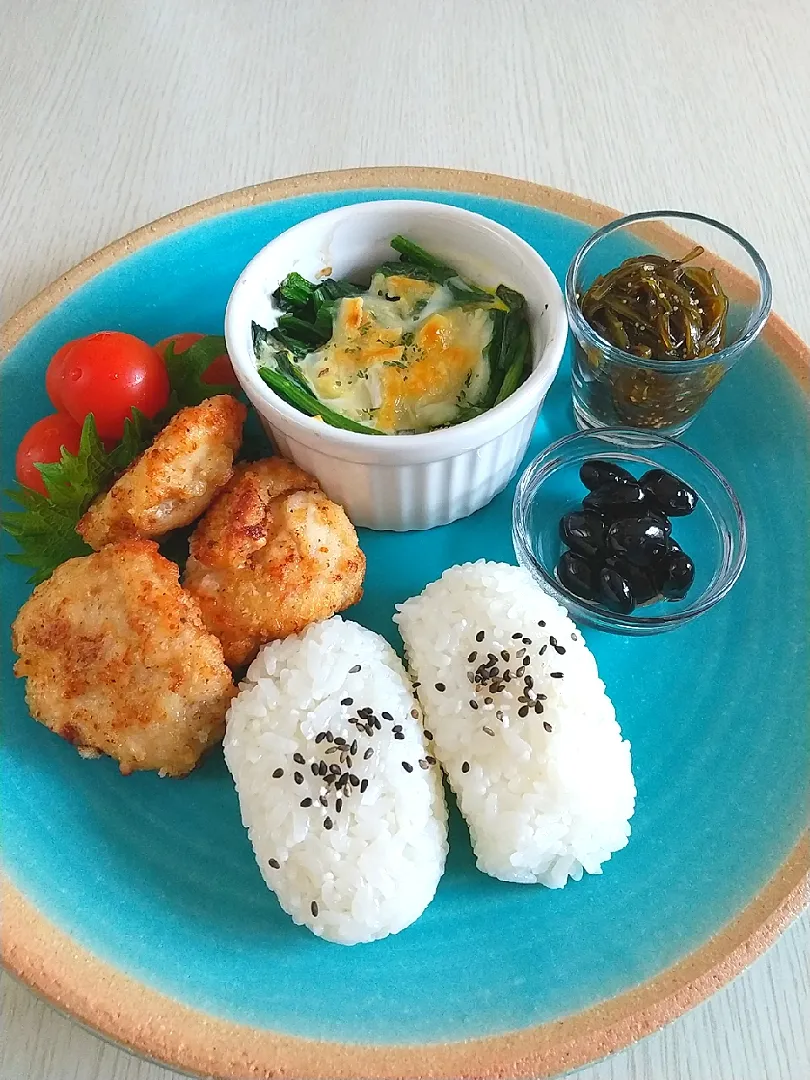 ☆今日のお昼ごはん☆　ランチプレート　　「伝説の家政婦　志麻さんレシピ　鶏胸肉のカリカリフライドチキン」|hamamaさん