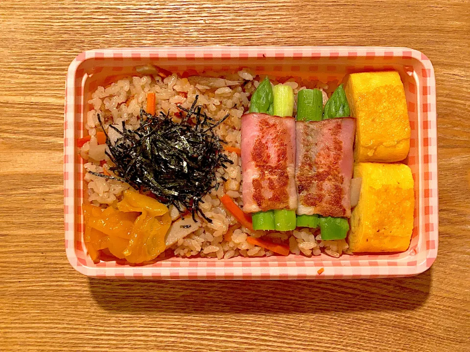 炊き込みごはん　アスパラベーコンミニ弁当|あぐりさん