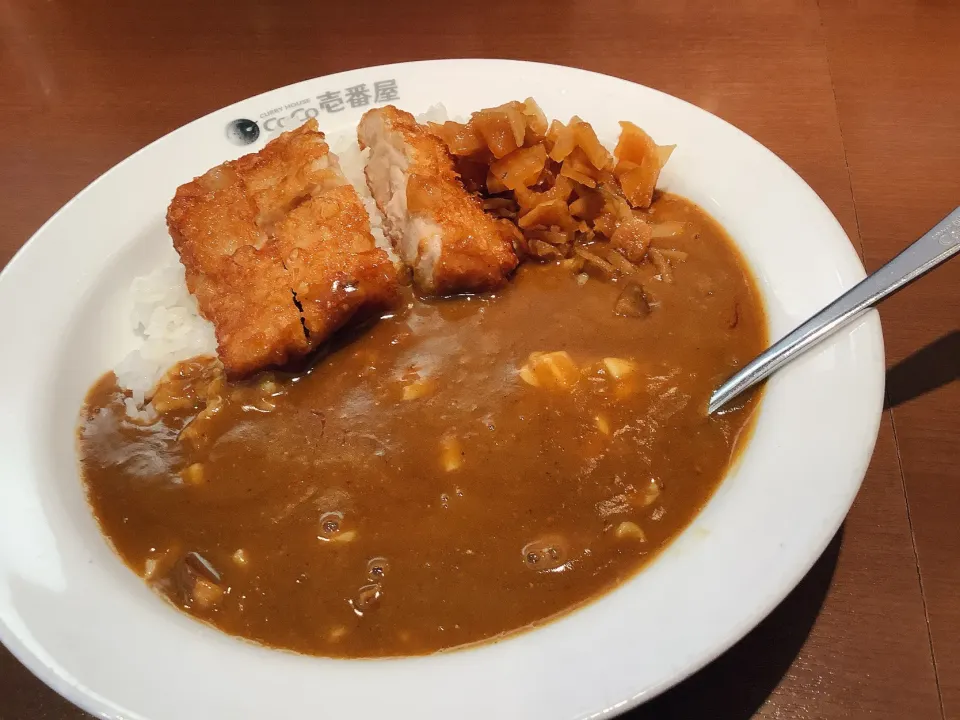 Snapdishの料理写真:久しぶりにCoCo壱番屋さんの「パリパリチキンカレー🍛」😋|アライさんさん