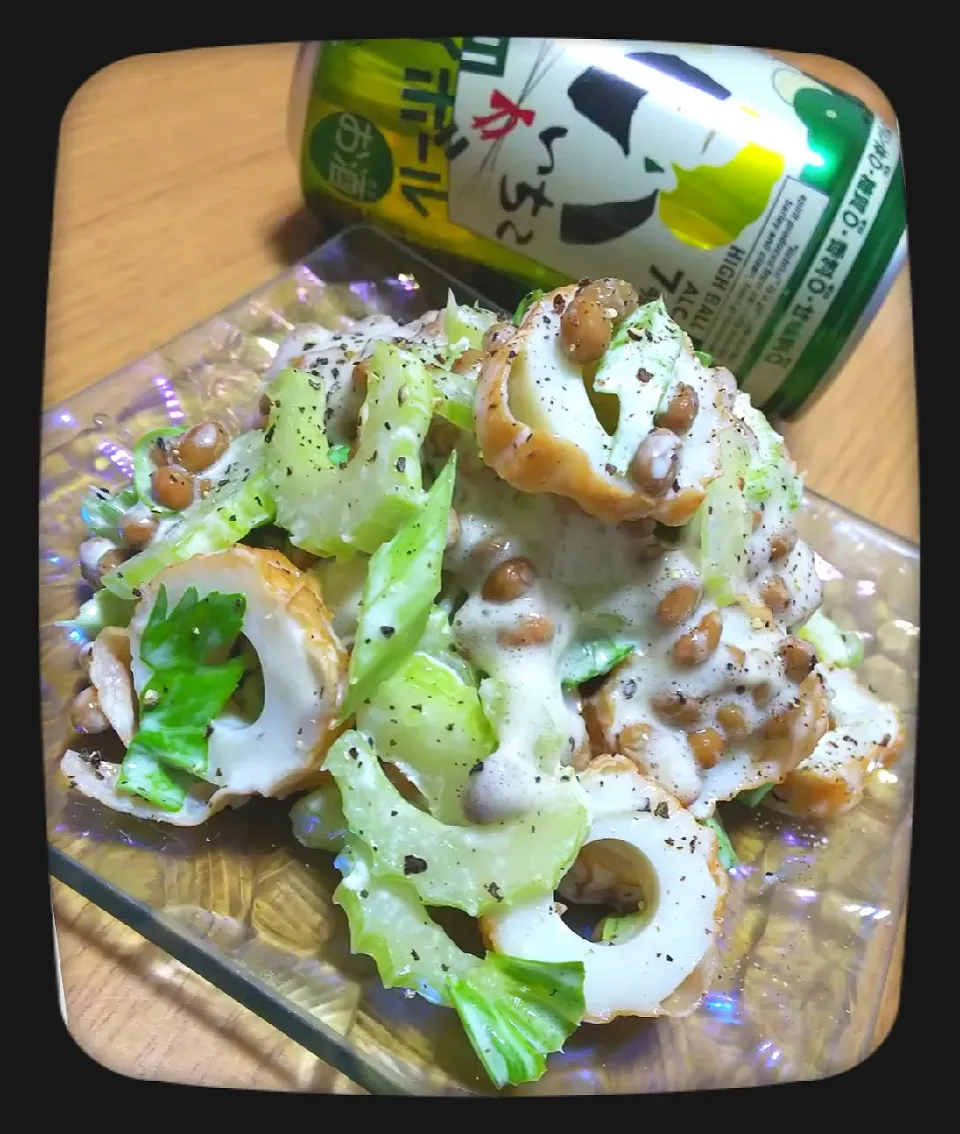 Snapdishの料理写真:💚セロちく ネバ男💚
セロリと竹輪を納豆マヨでまぜまぜしてみたやつ。|ひとみんΨ(*´∀｀)Ψさん